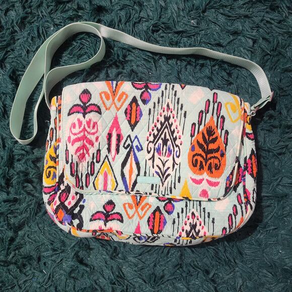 Vera Bradley Quilted Crossbody Bag in Bright Ikat Pattern with Multiple Pockets - Picture 1 of 7